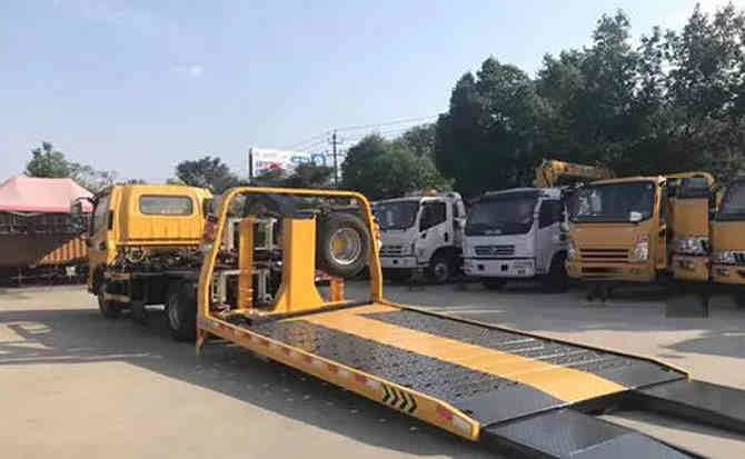 石渠汽车中途维修案例